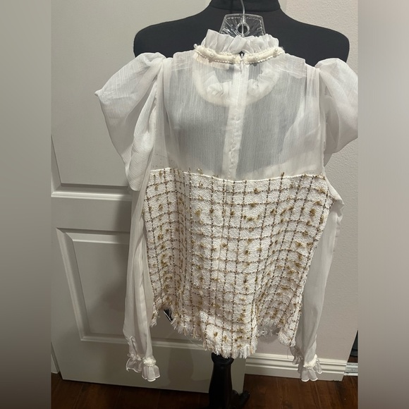 NWT Beautiful unique french style blouse - Picture 2 of 5